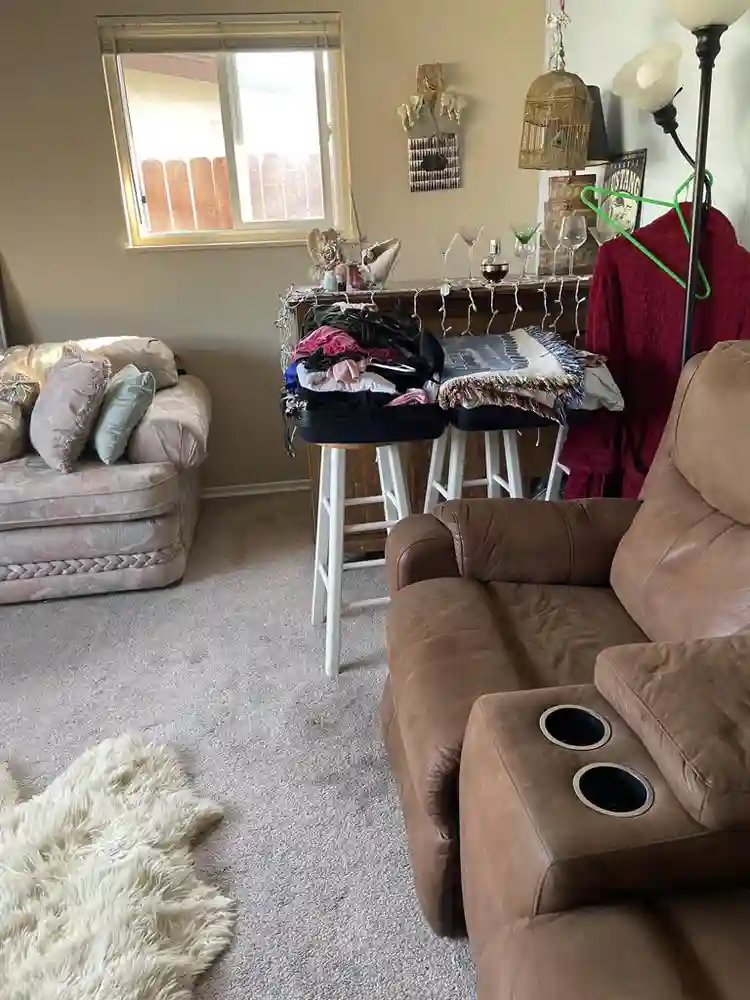Brentwood Room For Rent