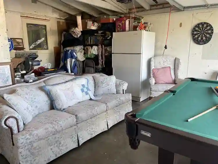 Brentwood Room For Rent