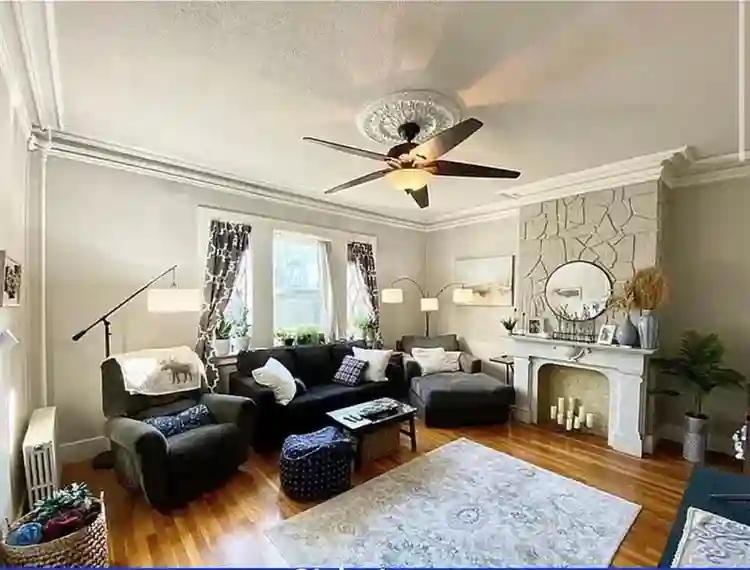 Looking for a roommate!!