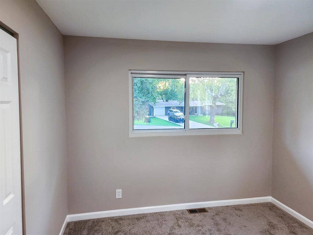 Room for Rent $900 Utilities Inc'd
