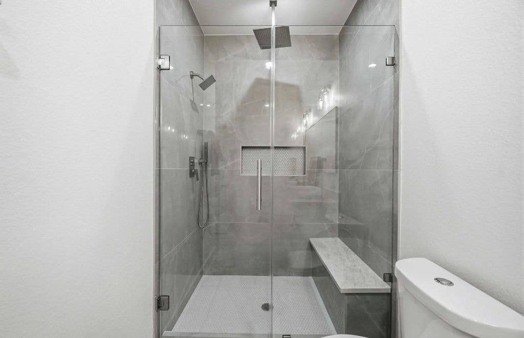 New Listing - 3 Rooms for rent