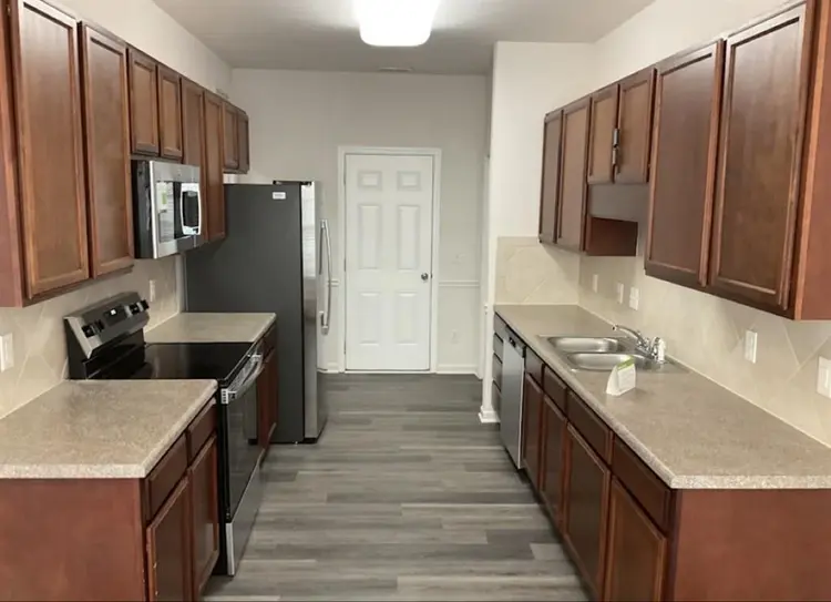 Cozy home and nice neighborhood