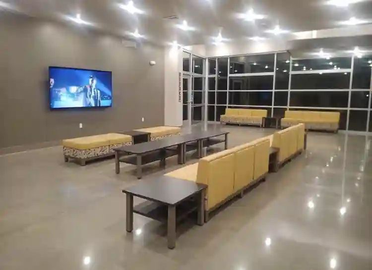 Someone to Takeover a Lease!!