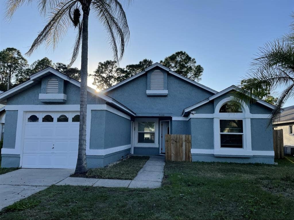 Private Room Available close to UCF