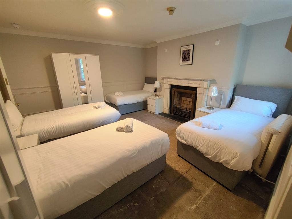 Twin rooms In Saggart BillsIncluded