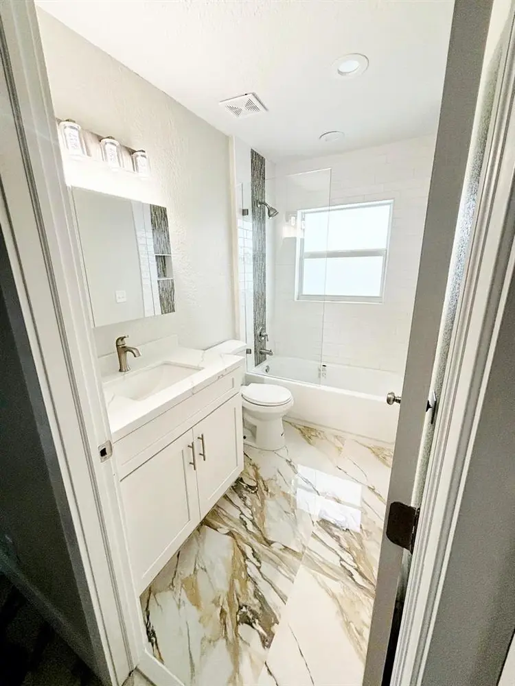 Bedroom available in Boynton Beach