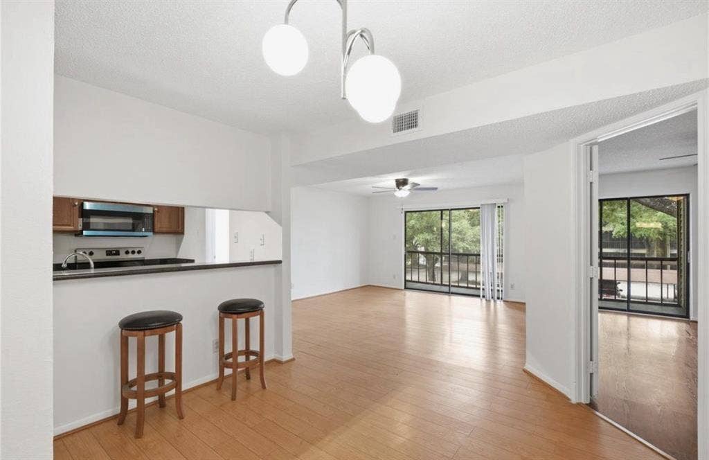 2 Bed 2 Bath