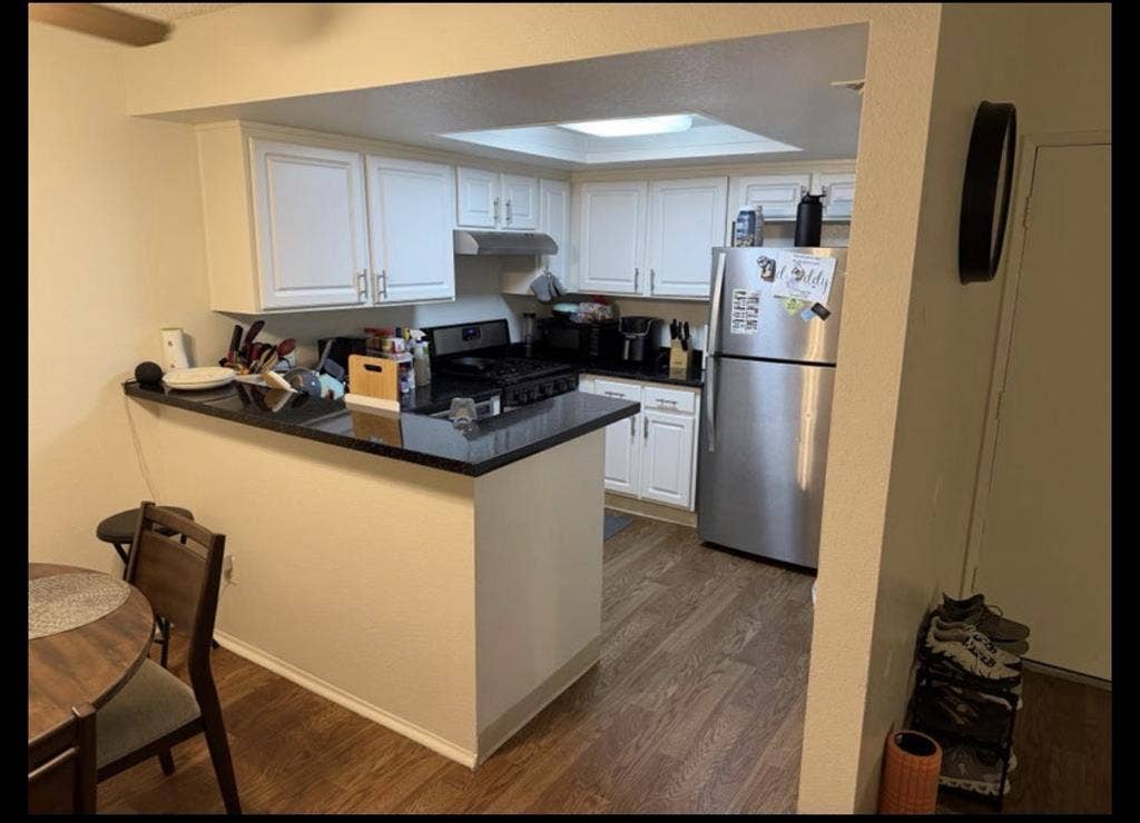 Bedroom/private bath (Oceanside)