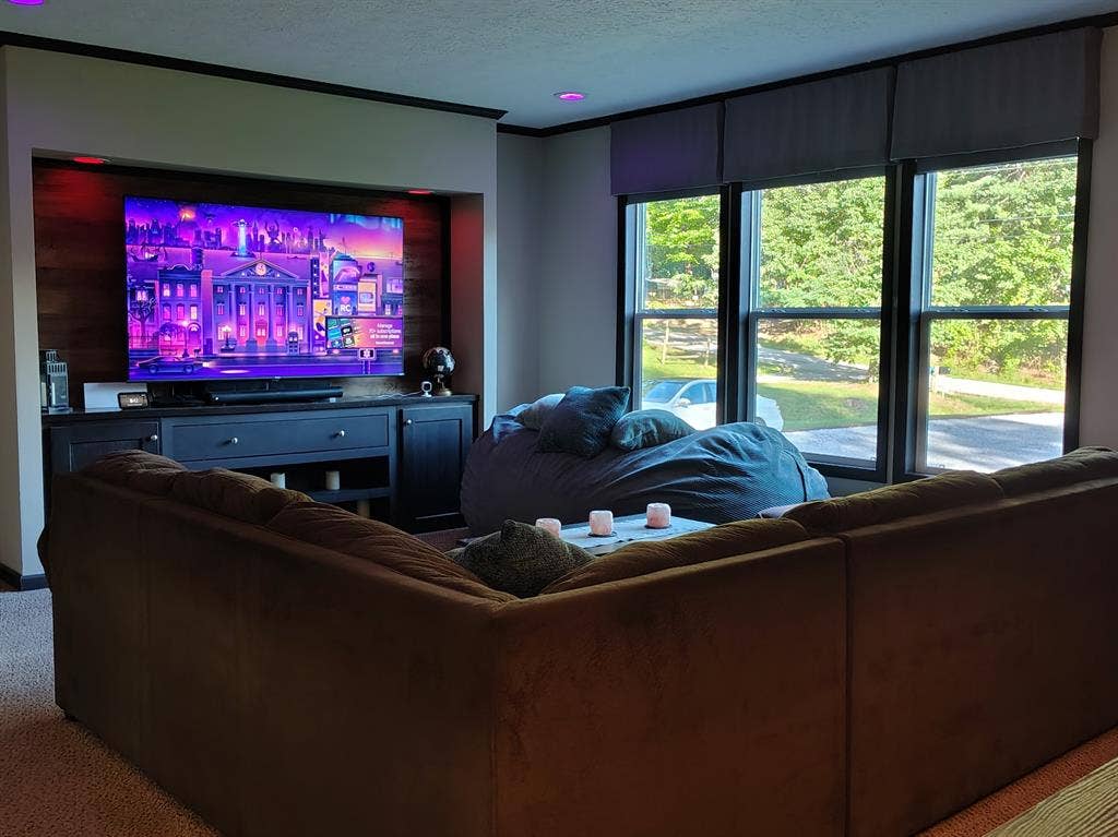 Hendersonville Room For Rent
