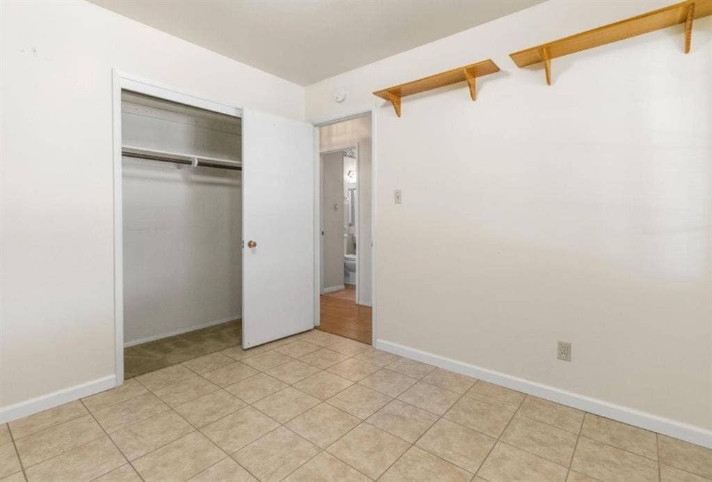 Private room in 3x2 House