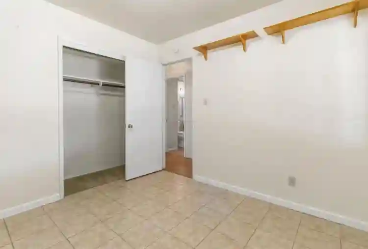 Private room in 3x2 House