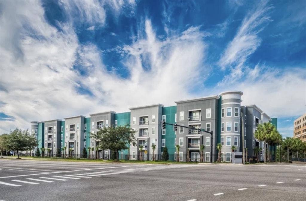 Female Sublease Available Aug.24