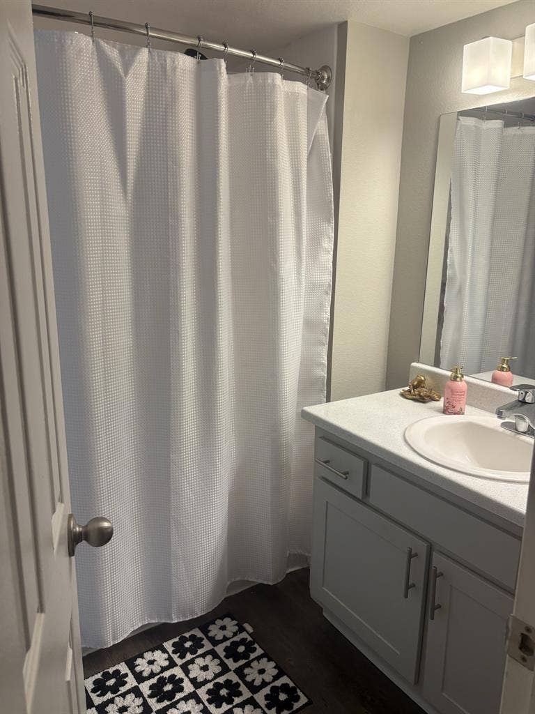 Private room and shared bathroom