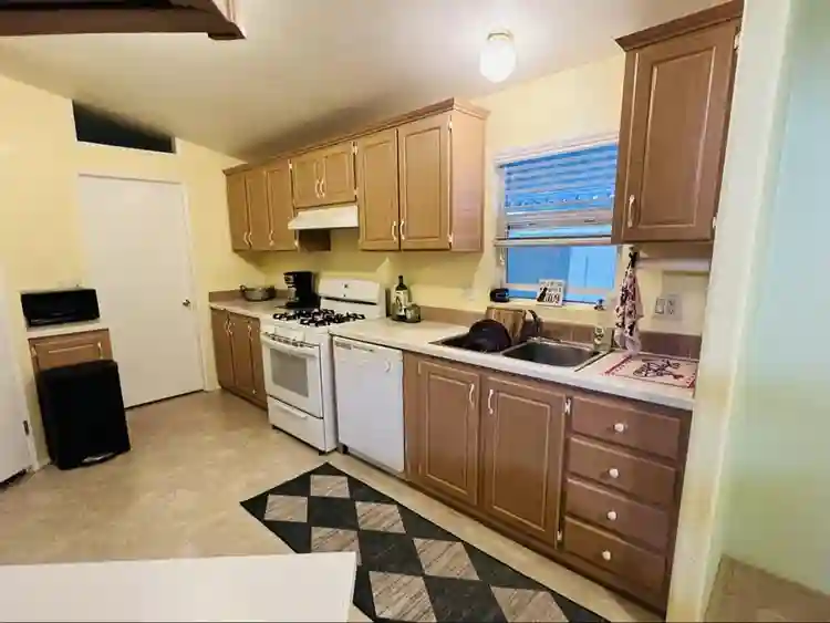 TWO ROOMS FOR RENT IN HB BUNGALOW