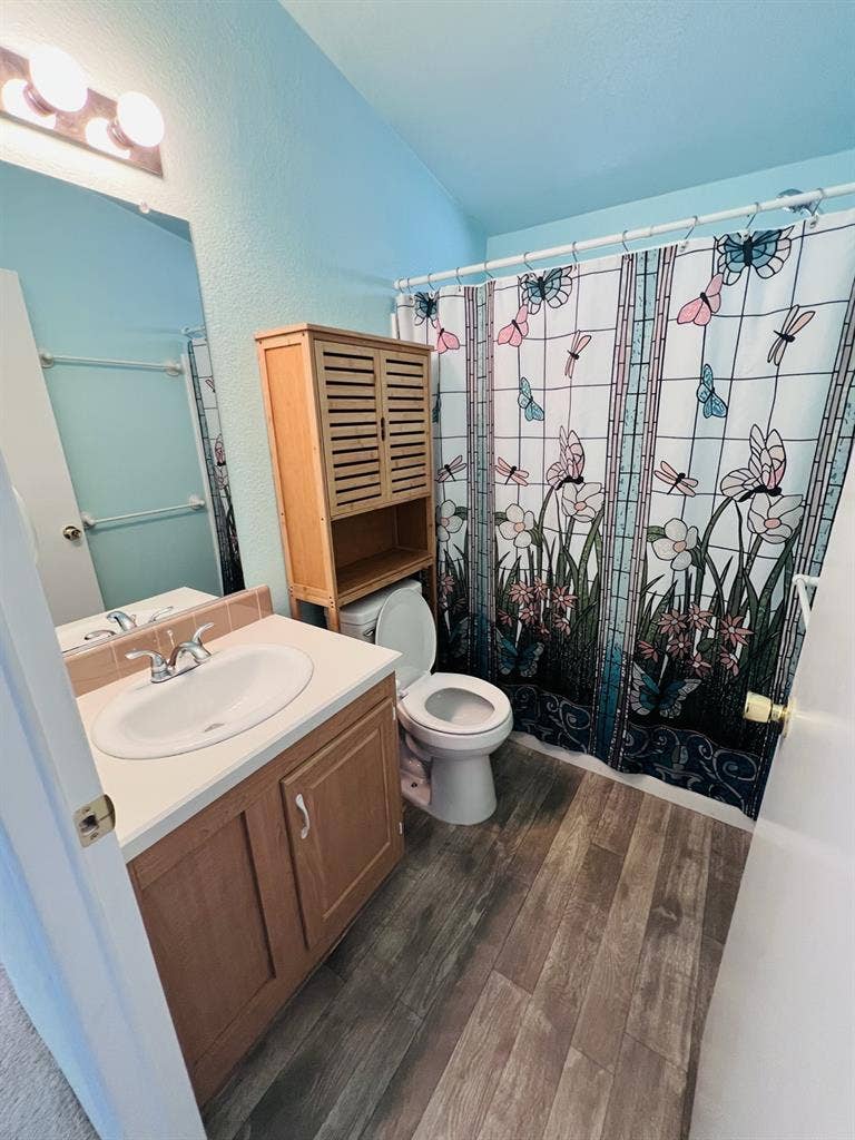TWO ROOMS FOR RENT IN HB BUNGALOW