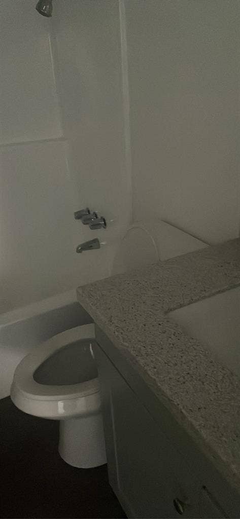 Looking for Female Roomate 45 plus