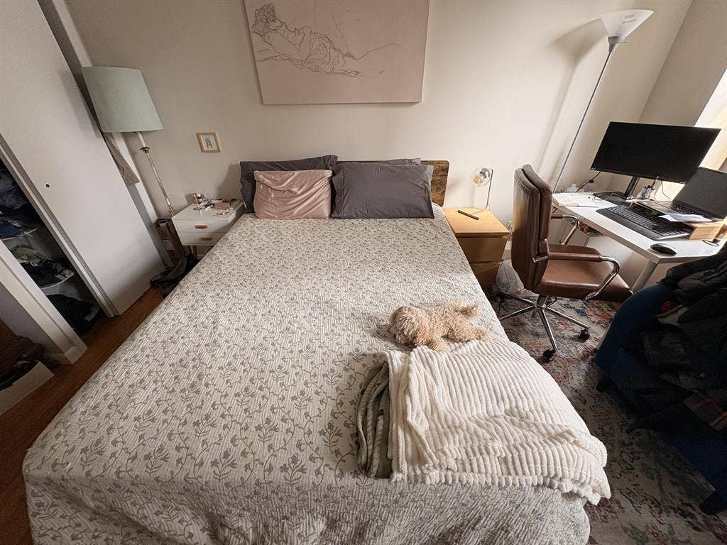 Spacious Room on Upper East Side