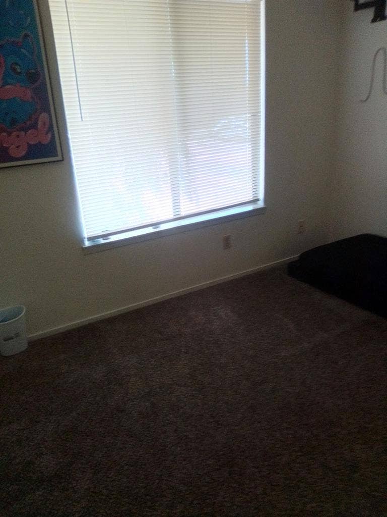 Room for rent - Month - To Month