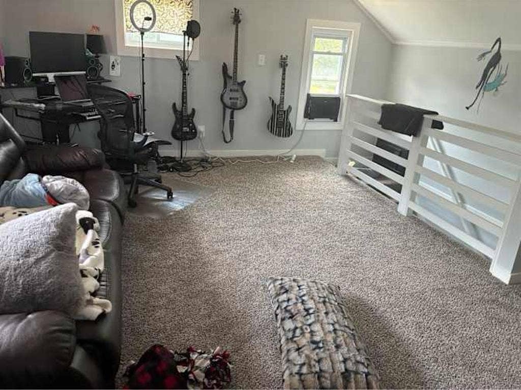 Cozy Home in Downtown Davison
