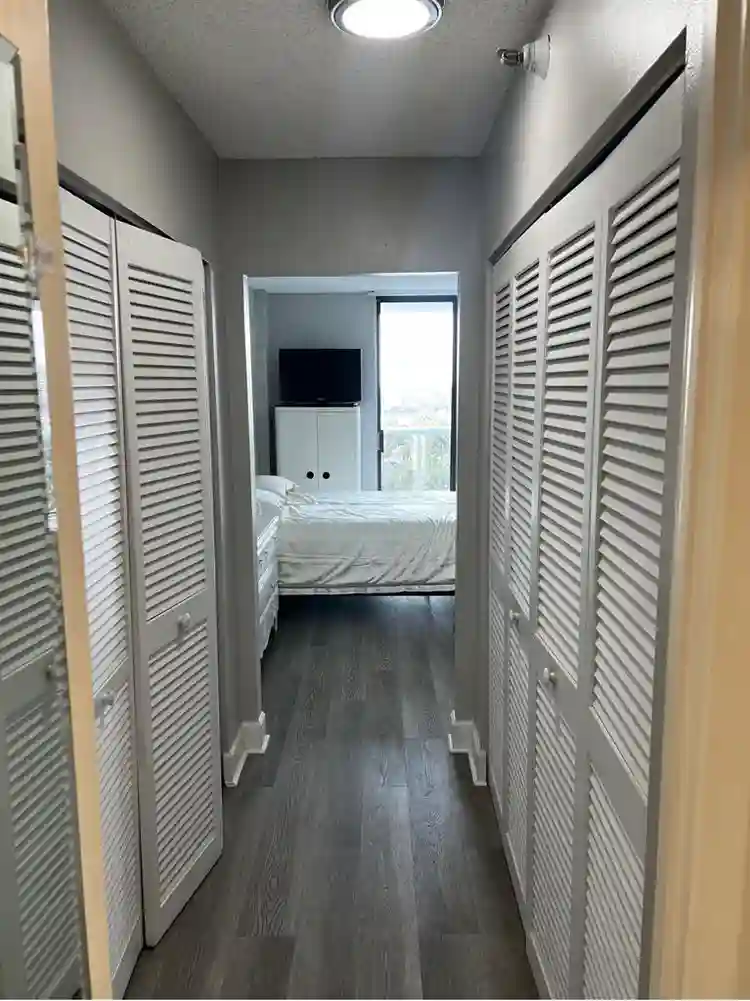 Aventura room rent East countryClub