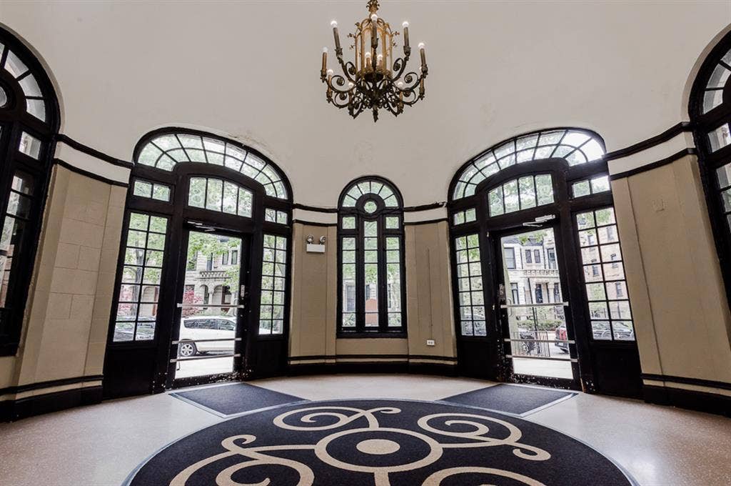 Sublet in East Lakeview!