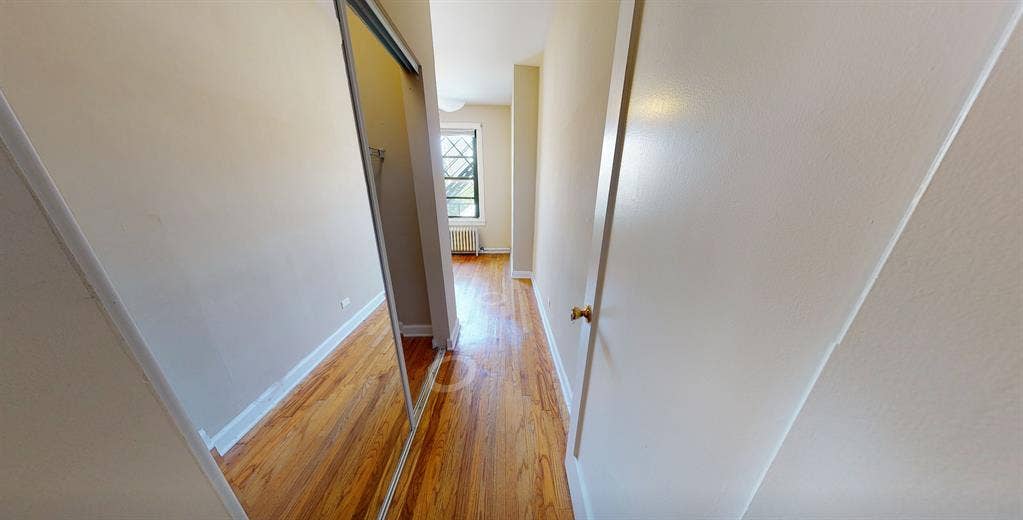 Sublet in East Lakeview!