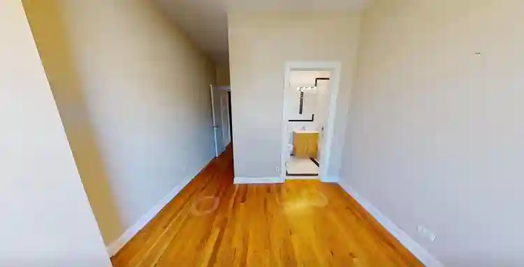 Sublet in East Lakeview!