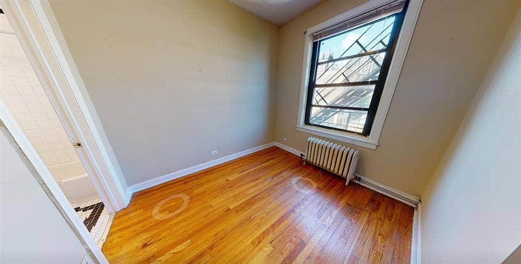 Sublet in East Lakeview!