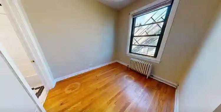Sublet in East Lakeview!