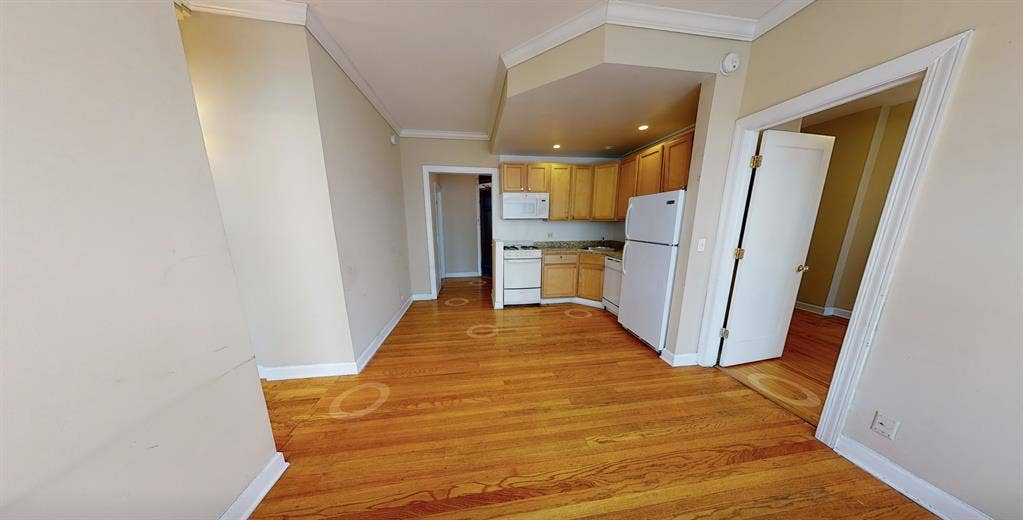 Sublet in East Lakeview!