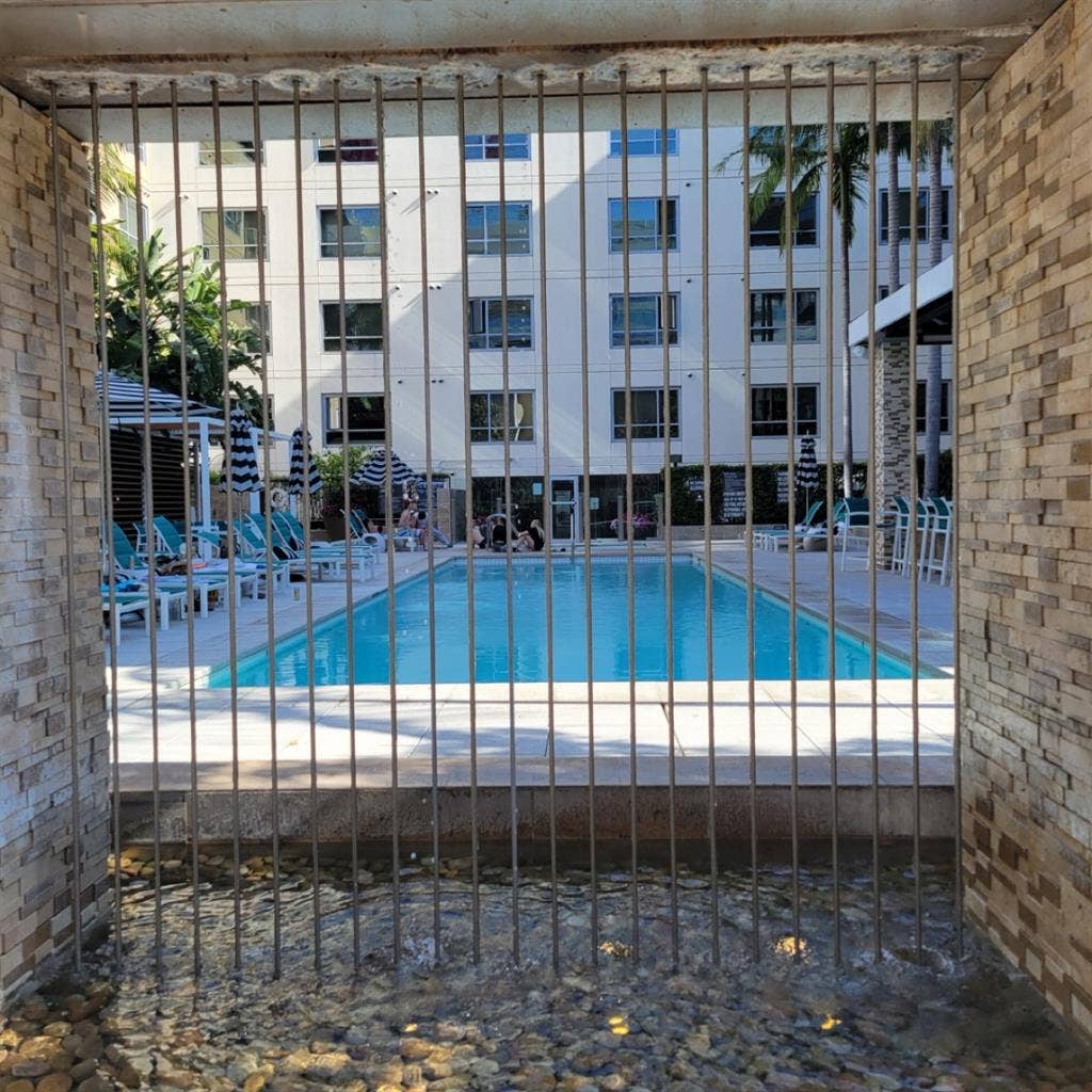 Room for rent in Hollywood