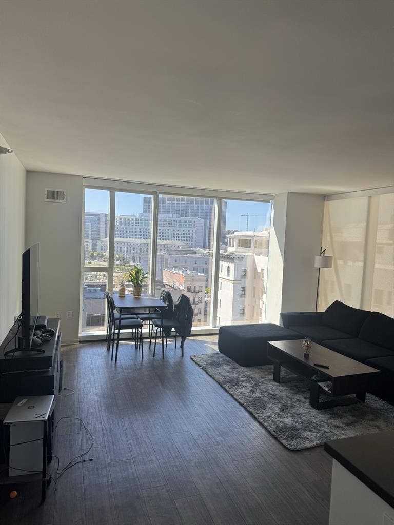 Spacious Room Available in 2B 2BA