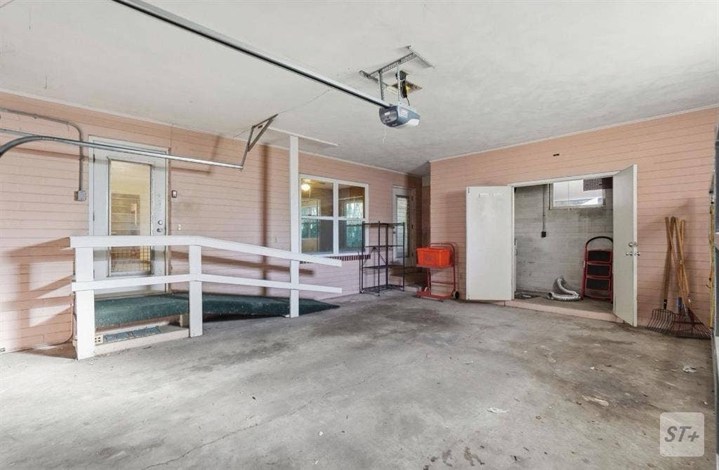 4/2 House walkable to UF Stadiumm
