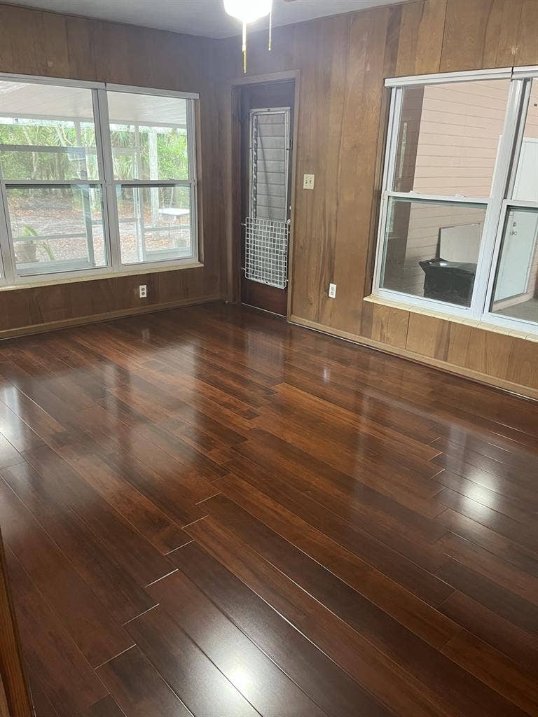 4/2 House walkable to UF Stadiumm