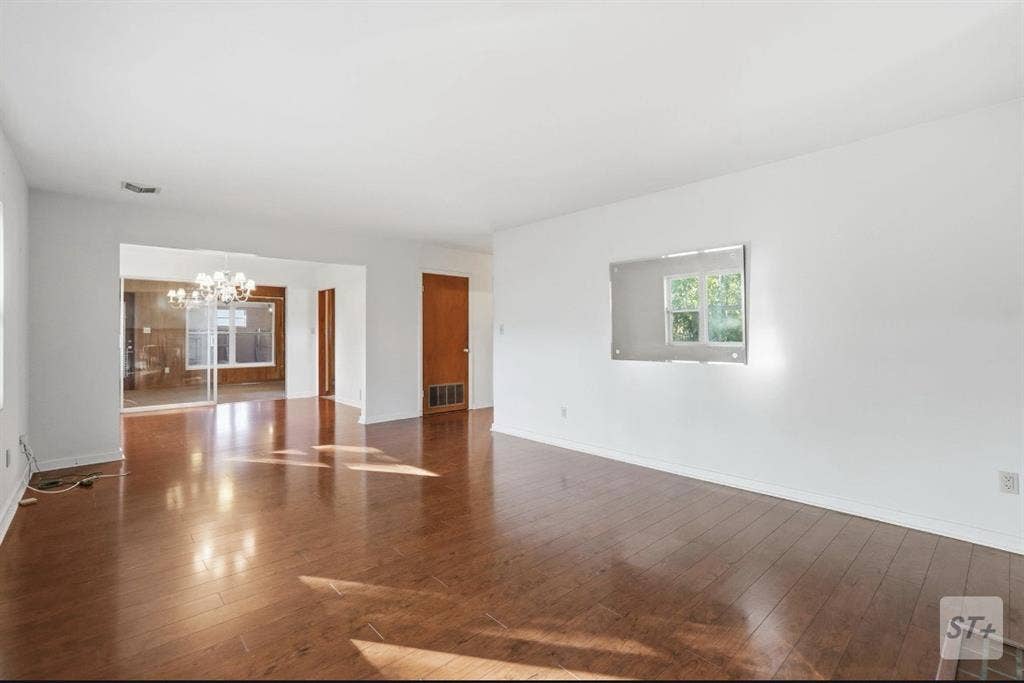 4/2 House walkable to UF Stadiumm