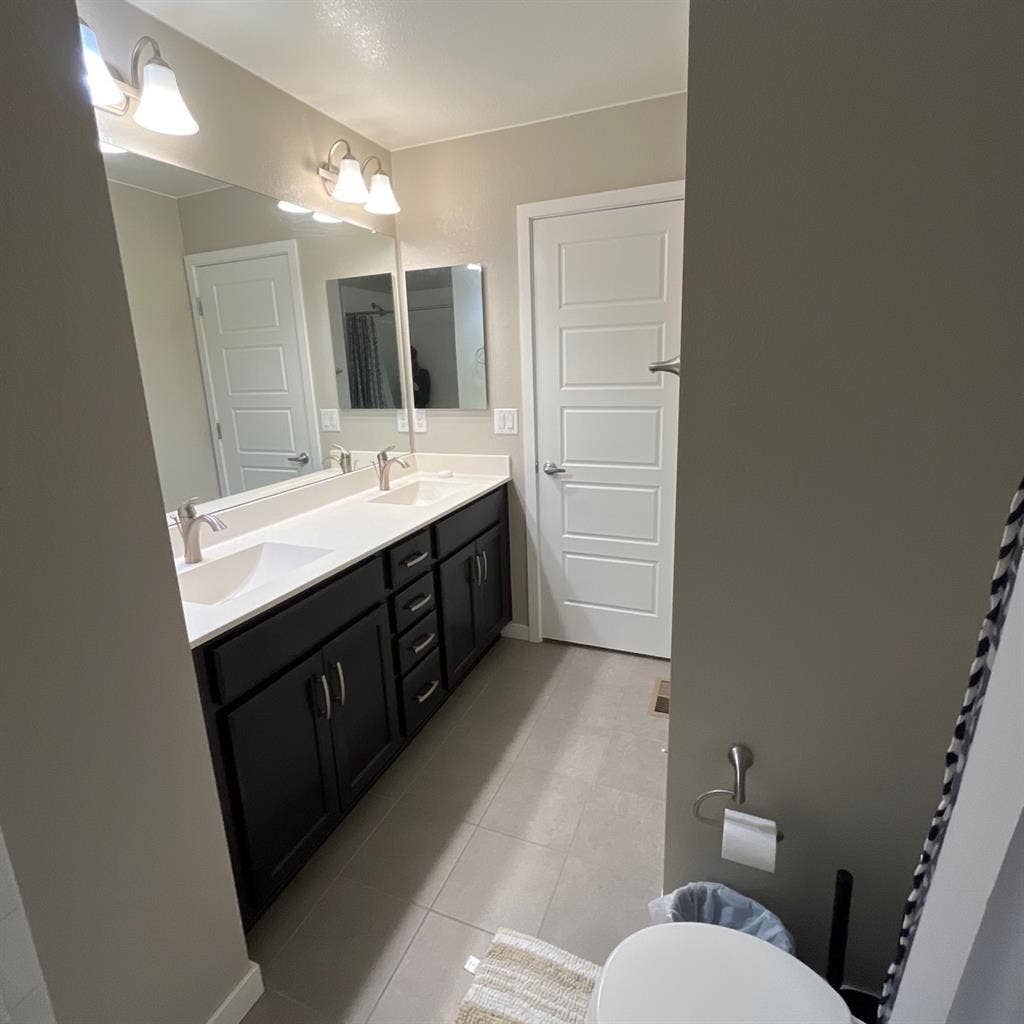 Private Room In Commerce City