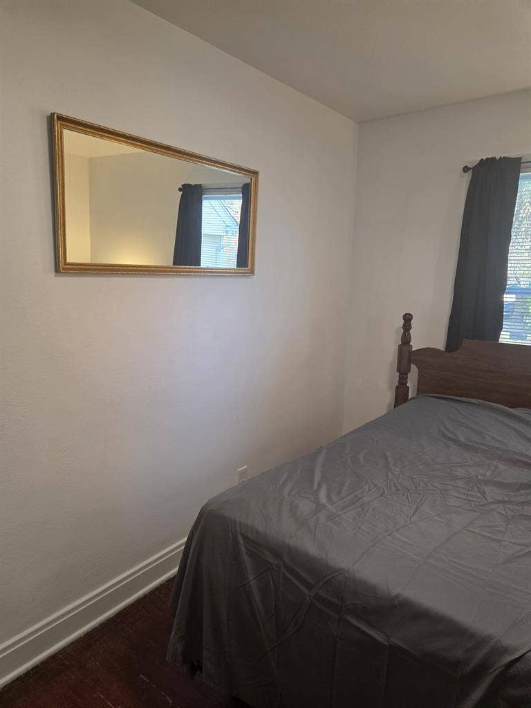 Furnished room for rent!