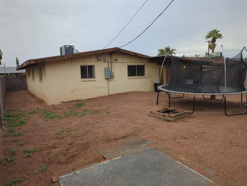 Room for rent in Tempe! Come see