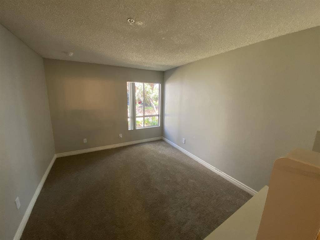 1BED 1 BATH