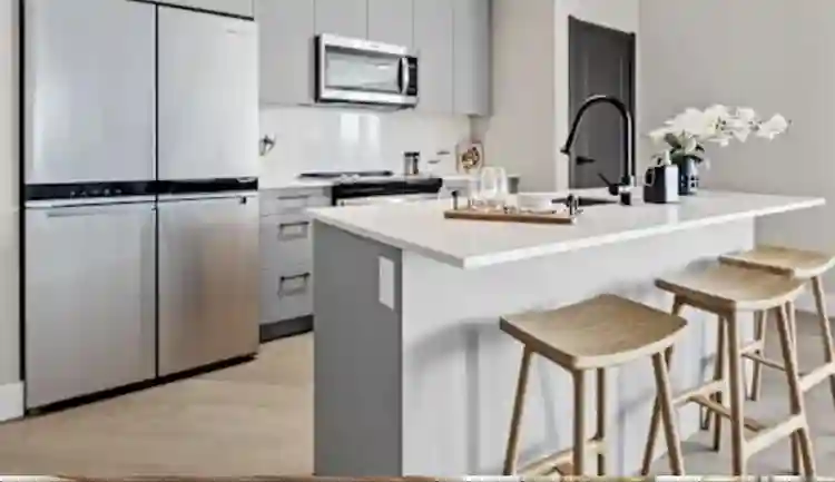 Apartment, Private Room, Kanata