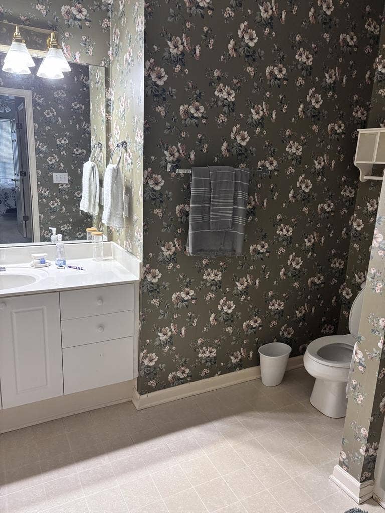 Master bedroom/bath