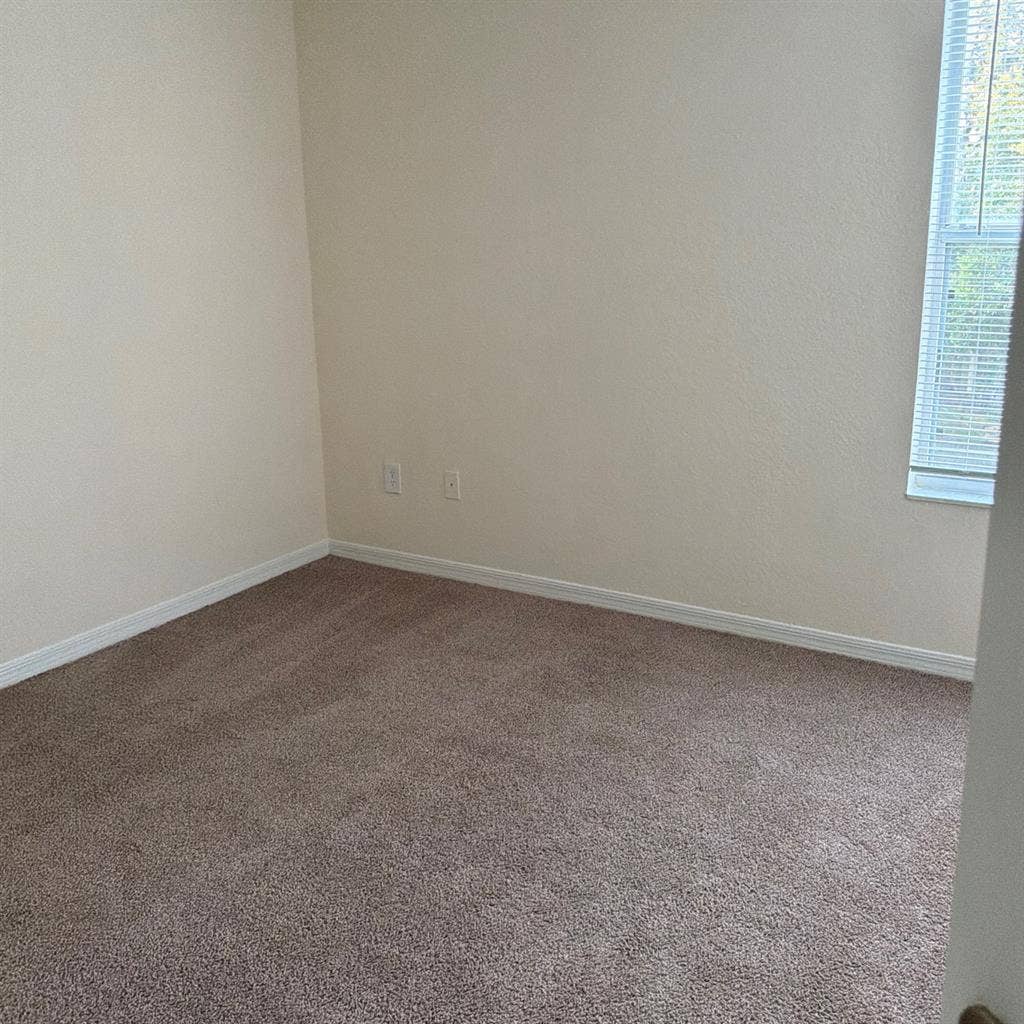Room for rent $700 a month