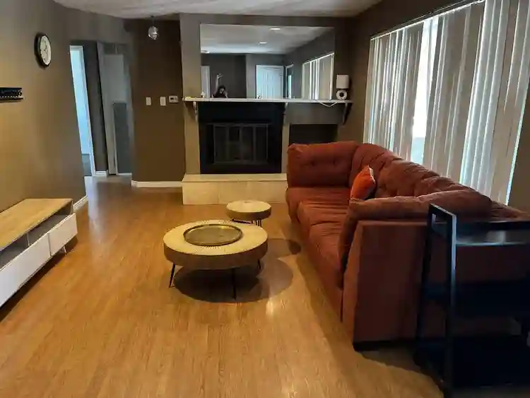 Roommate needed 900m private bed