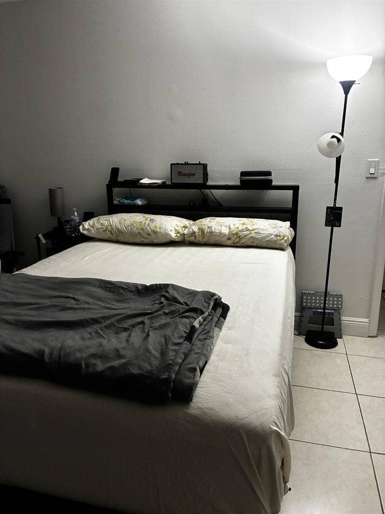 ROOMMATE WANTED….. master bedroom!!