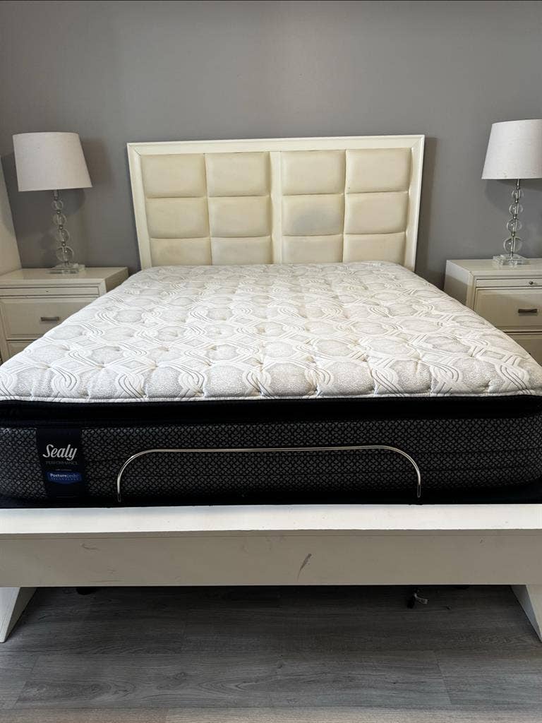 Furnished Room For Rent