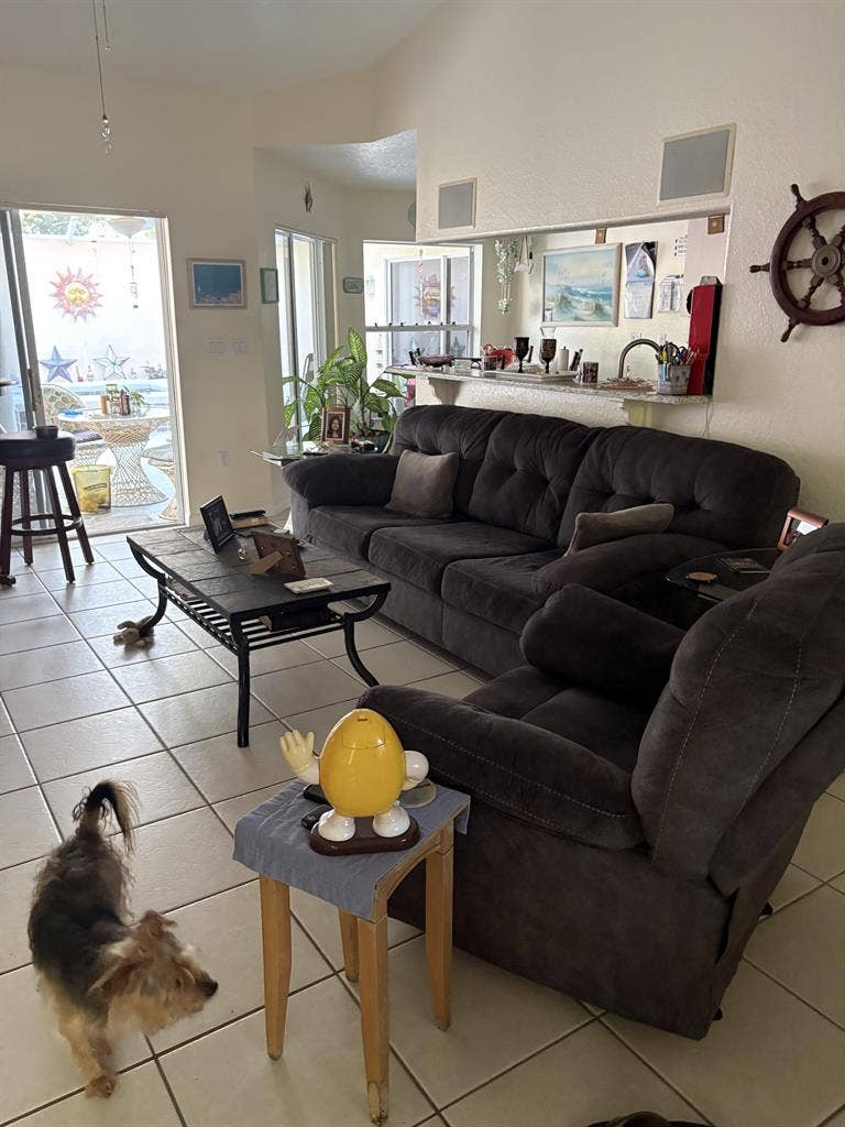 Room available to rent