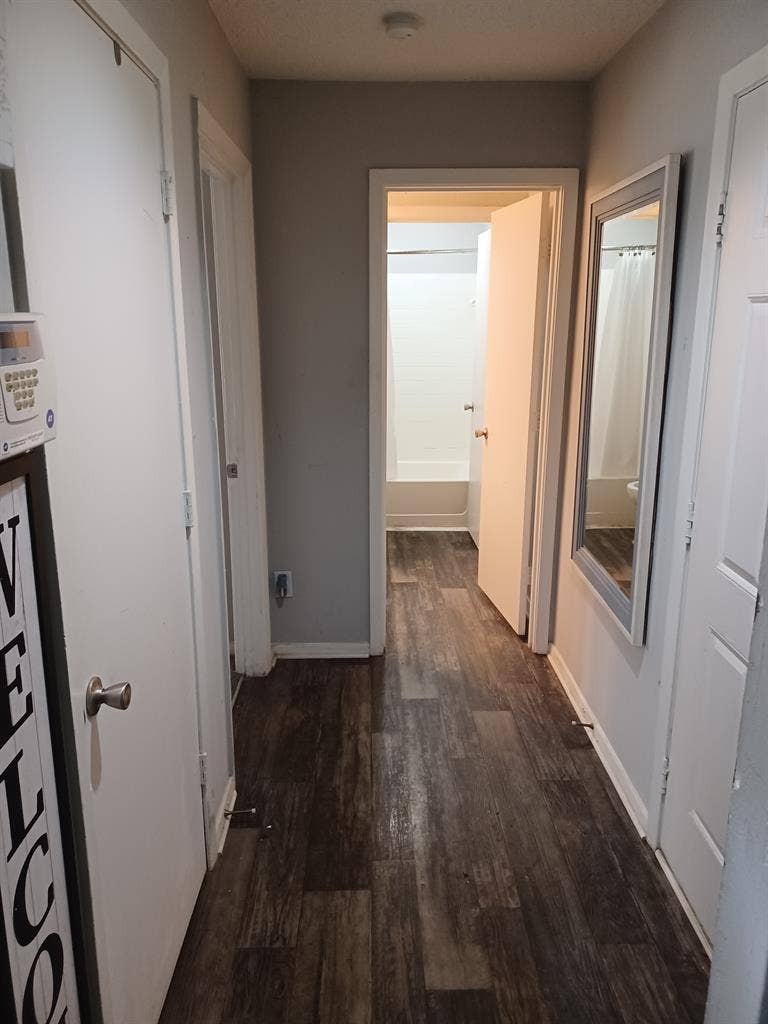 Large room for rent