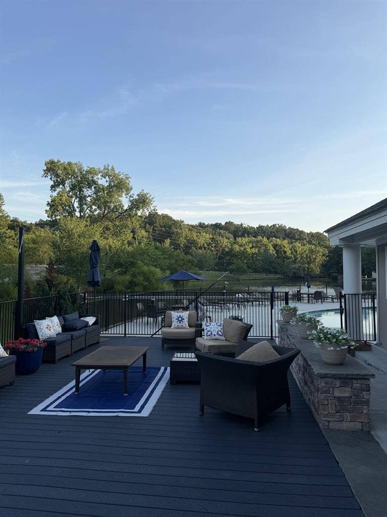 Townhouse with 2 male roommates