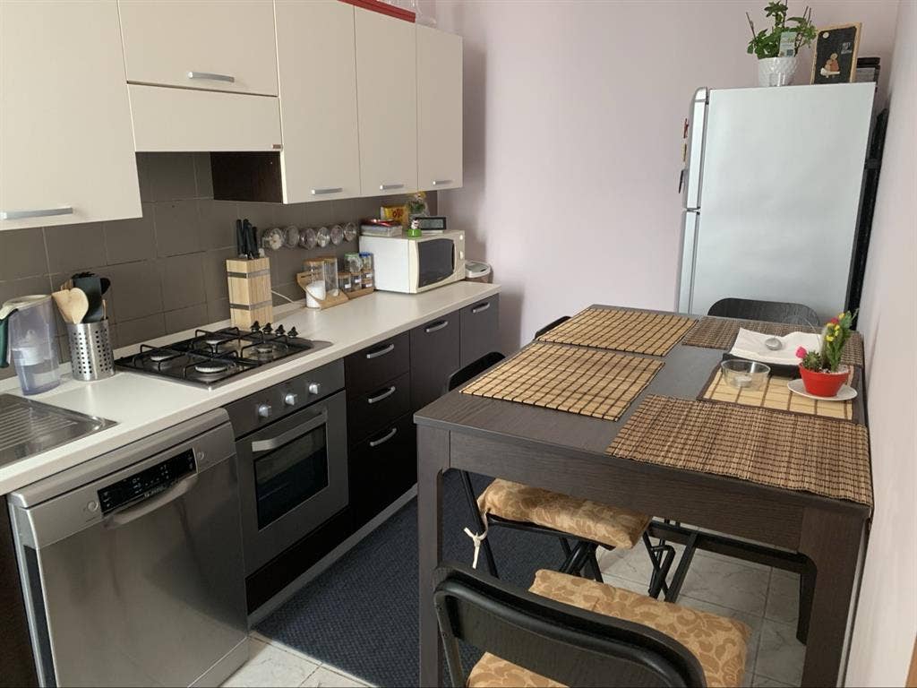 Two-bedroom apartment near Bocconi