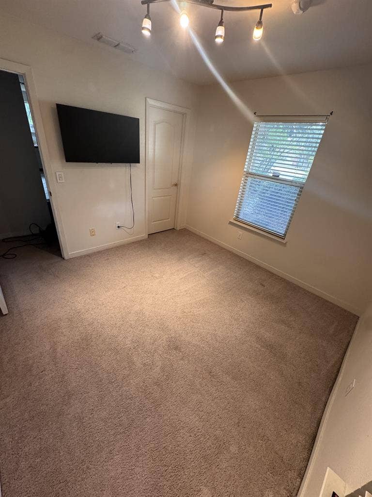 Room for Rent in Elk Grove